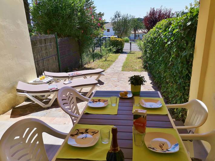 Ferienwohnung für 6 Personen, mit Terrasse und Garten - 1