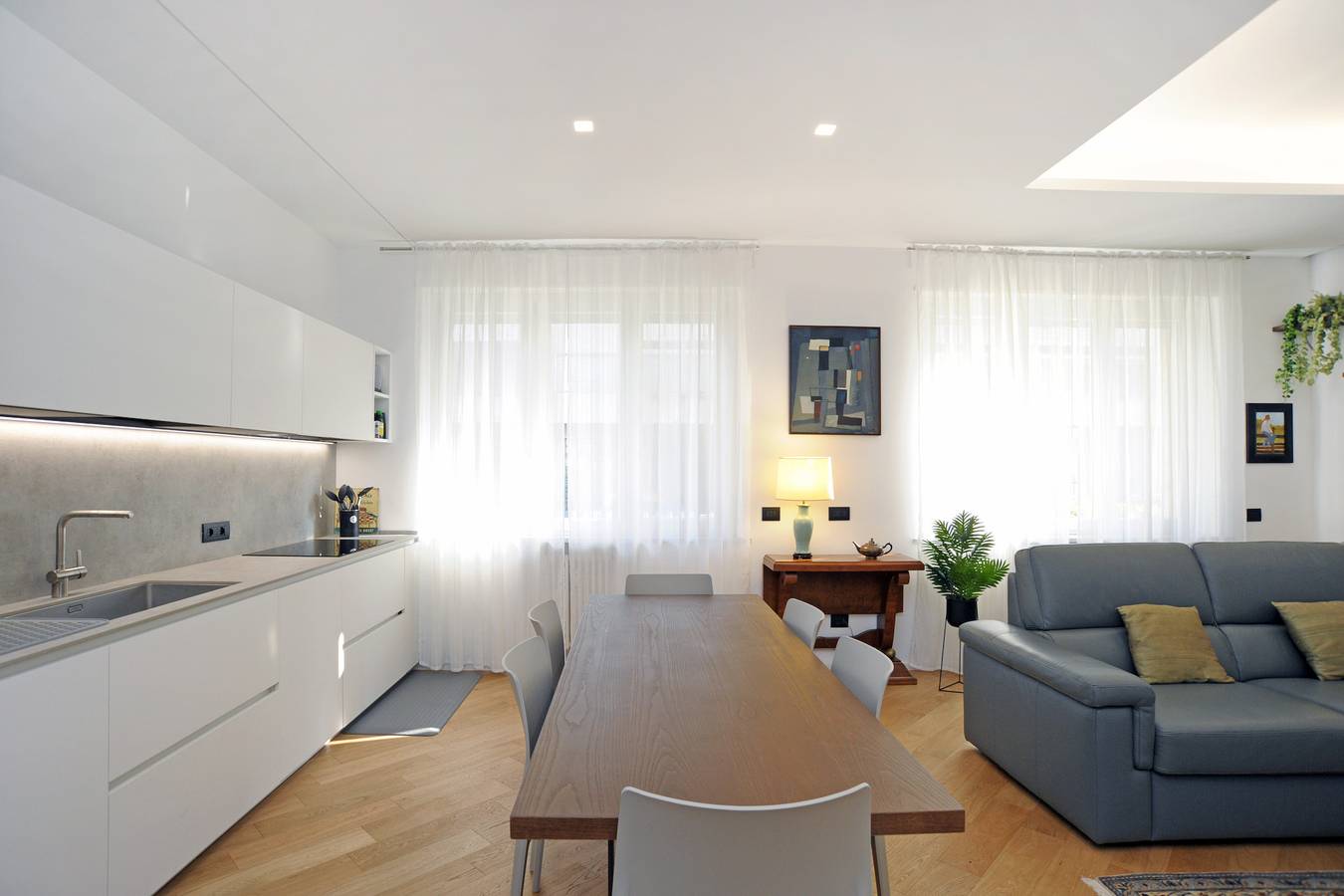 Ganze Wohnung, Spacious and cozy flat with two bathroom in Mailand, Mailand Provinz