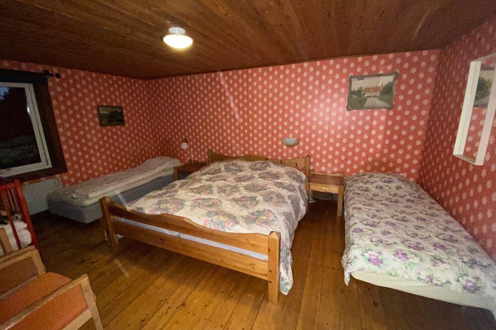 Ferienhaus mit Boot mitten im schwedischen Glasreich in Herrakra, Kronoberg