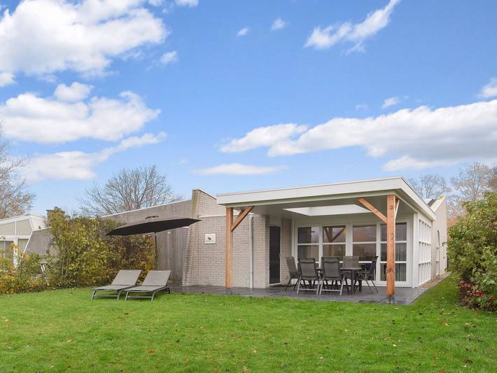 Ferienhaus für 6 Personen, mit Terrasse und Garten sowie Sauna in Brouwershaven