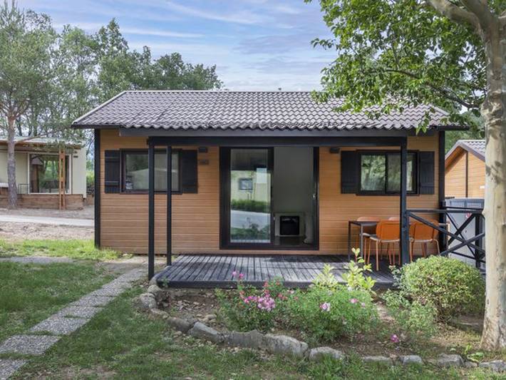 Apartamento para 4 personas, con piscina y terraza en Boltaña