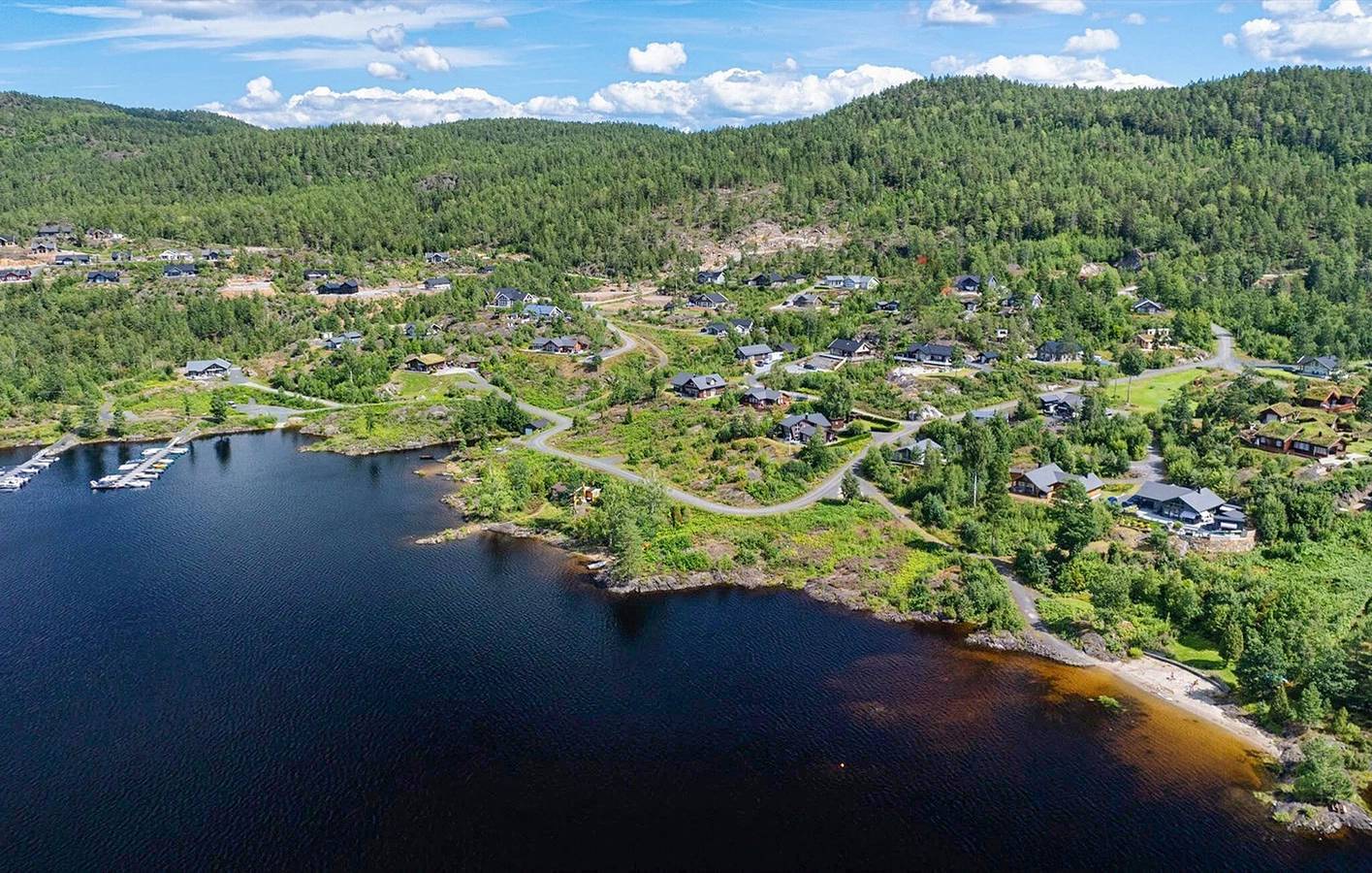 Feriehus for 8 personer med innsjøutsikt in Drangedal 