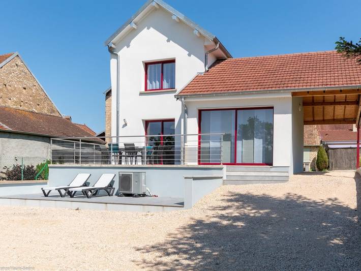 Gîte pour 4 personnes, avec jardin