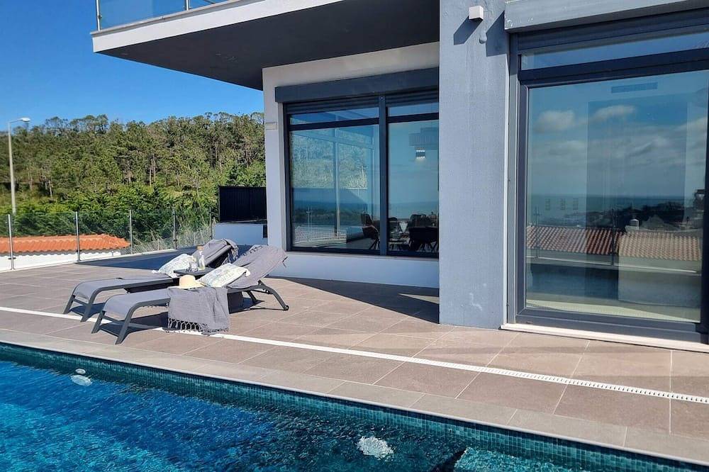 Apartment Oceans Window in Praia dos Pescadores (Ericeira), Ericeira