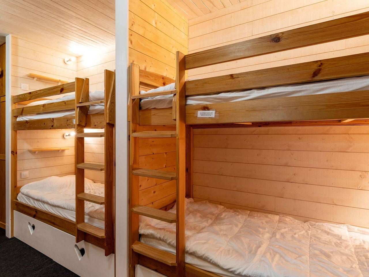 Entire studio, Cozy studio 6 people, elevator, balcony, near slopes in Gourette, Eaux-Bonnes