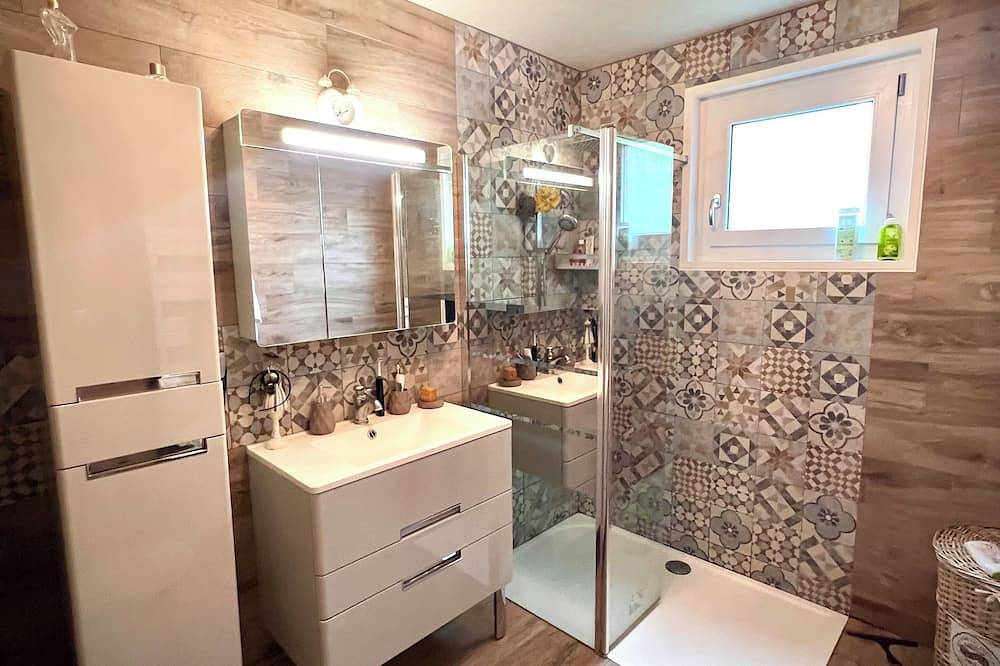 Apartamento entero, Au Nid Douillet in Ornans, Doubs (desambiguación)