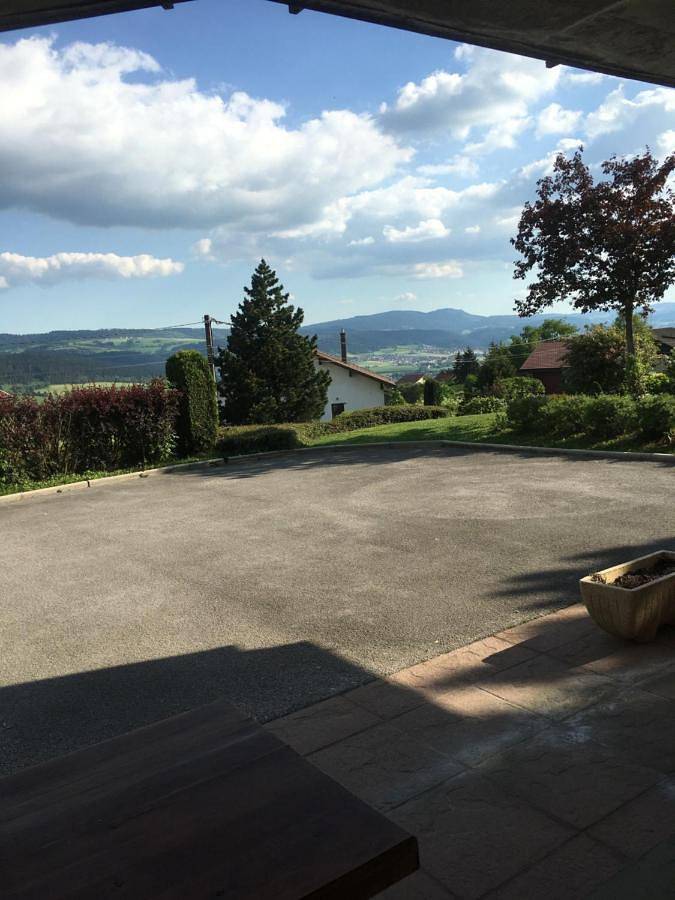Gîte pour 6 personnes, avec Terrasse ainsi que Jardin et Vue à Les Fins