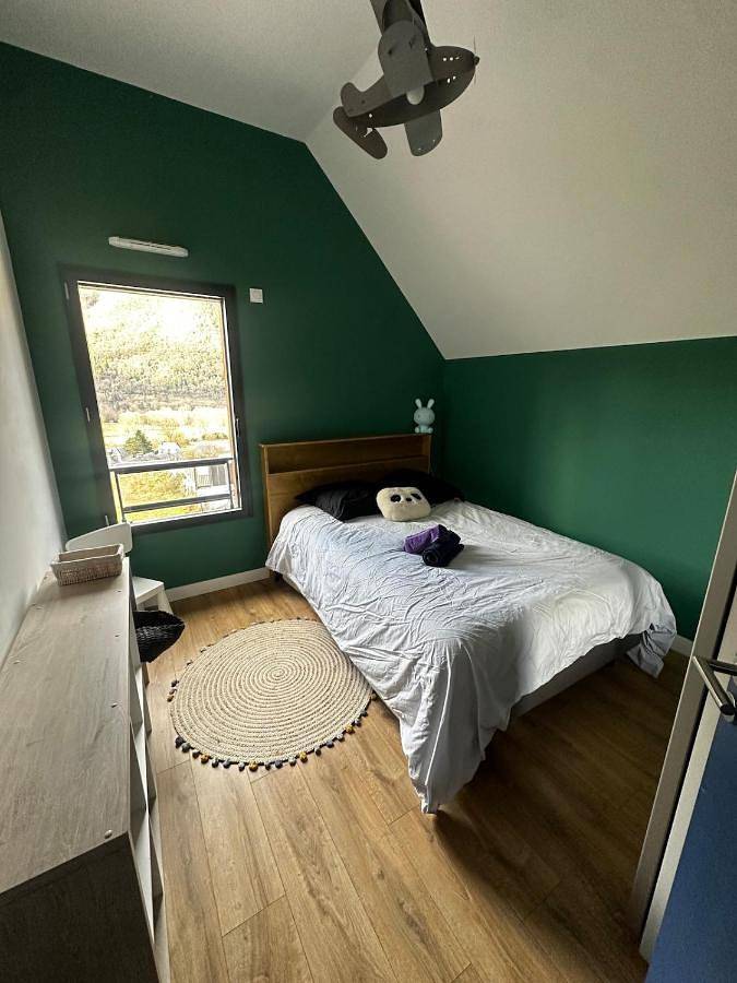 Location de vacances pour 10 personnes, avec jardin et piscine ainsi que balcon et jacuzzi à Guchan - 2