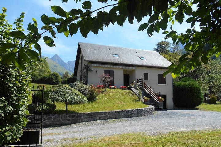 Location de vacances pour 6 personnes, avec Terrasse et Jardin dans vallée d'Aspe
