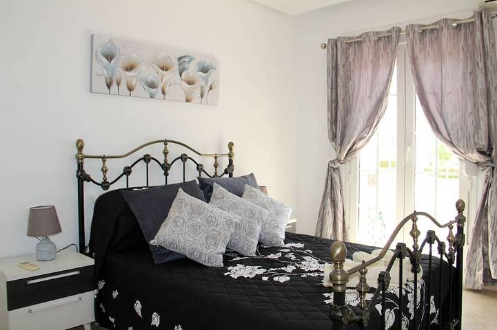 Appartement entier, Luxury 2 Bed 2 Bath Private Solarium Apt Las Violetas, Villamartin in Villamartín (Orihuela), Orihuela