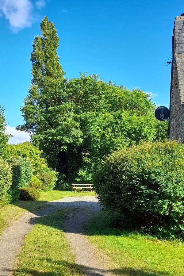 Location de vacances pour 4 personnes, avec jardin à Bourbriac - 2