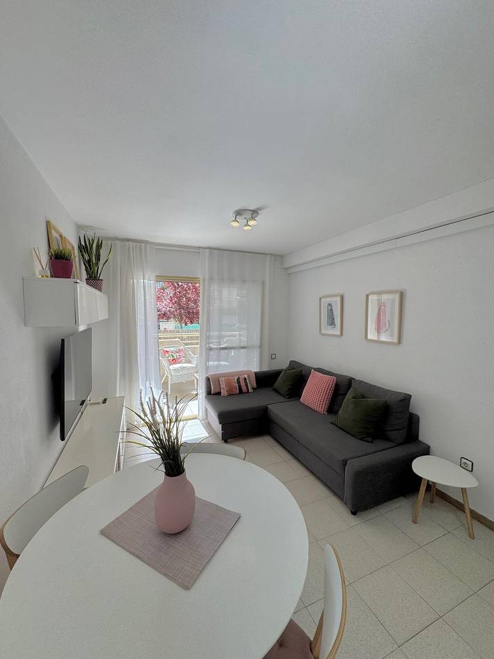Gîte pour 4 personnes, avec terrasse dans La Pineda - 3