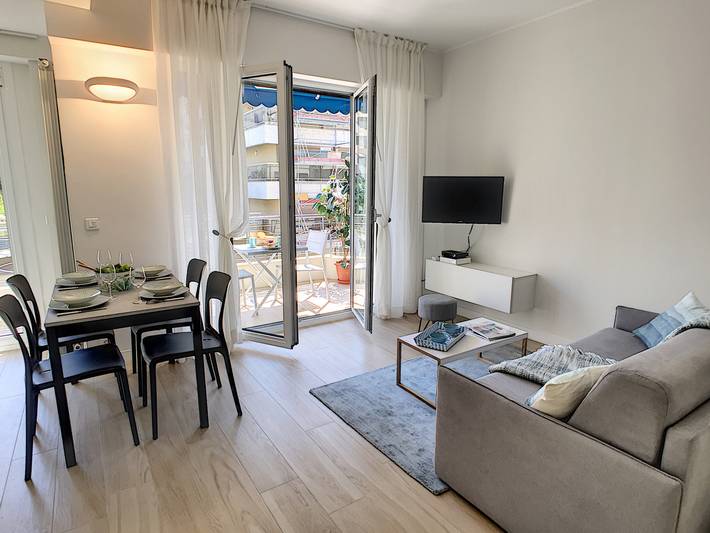 Gîte pour 2 personnes, avec terrasse dans Office De Tourisme Et Des Congres De Nice - 4