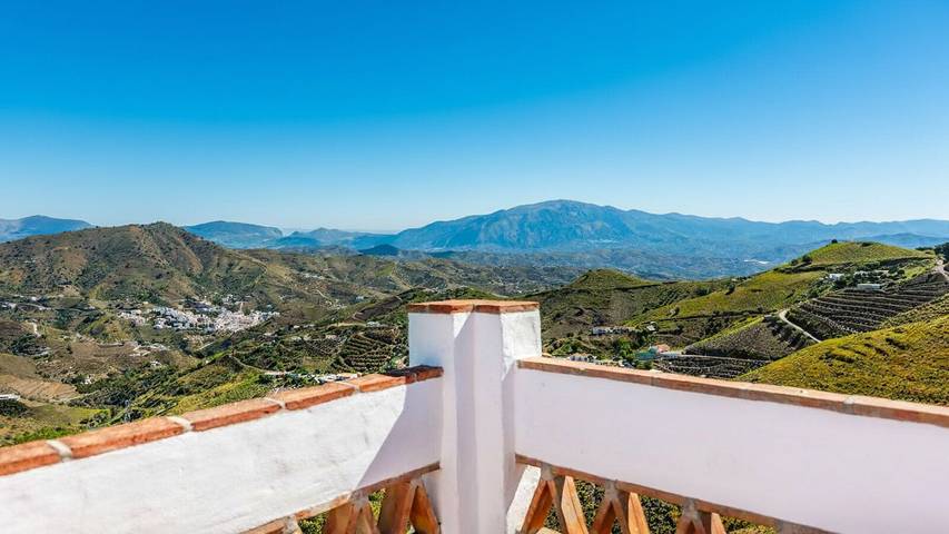 Casa rural para 18 personas, con balcón/terraza y piscina en El Borge - 4
