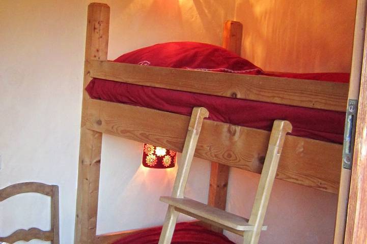 Chalet pour 7 personnes, avec terrasse et jardin, animaux acceptés à Praz-sur-Arly - 4