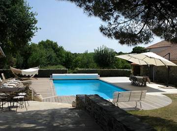 Gîte pour 2 personnes, avec piscine et jardin en Vendée