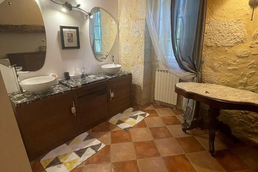 Cottage for 7 people calm and not overlooked in Lectoure, Gers