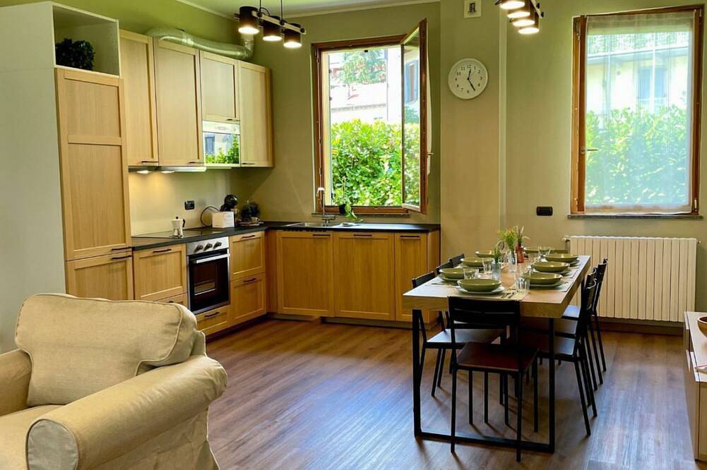 Entire apartment, Bnbook – Stylish Comfort and Quiet Living Near Milan, up to 6 personspacious 4-room apartment with a Provençal touch, surrounded by greenery and perfect for families or business stayswelcome to your peaceful retreat in Rho! Nestled inside a charming c in Rho, Milan Province