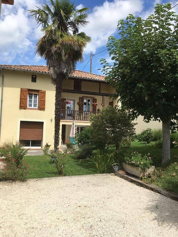 Location de vacances pour 4 personnes, avec jardin et terrasse dans Finhan