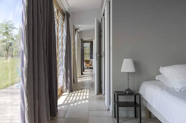 Location de vacances pour 4 personnes, avec piscine ainsi que terrasse et jardin, animaux acceptés à Ambillou - 3