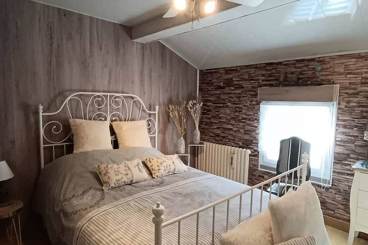 Chambre d’hôte pour 10 personnes dans Fontenay-le-Comte