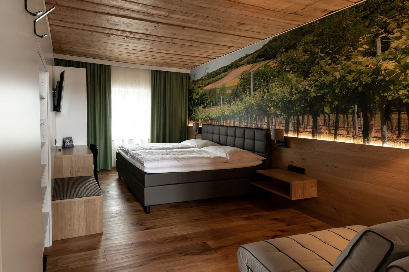 Ganze Ferienwohnung, Gästehaus Teufelsbauer - Zimmer 3 - Weingarten in Jetzelsdorf, Hollabrunn