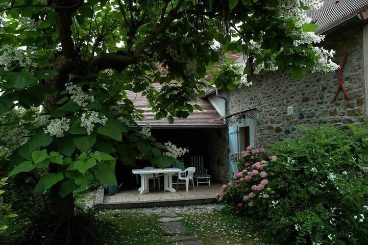 Gîte pour 4 personnes, avec Terrasse et Jardin