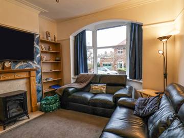 Cottage for 10 People in Filey, North Yorkshire, Photo 2