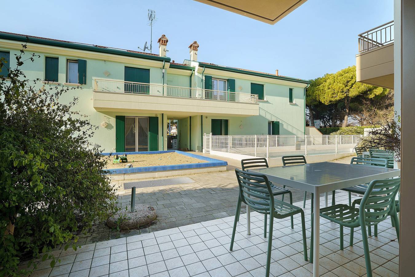 Ganze Wohnung, Apartment 'Valentina 1 – Erdgeschoss' mit Gemeinschaftspool, Wlan und Klimaanlage in Lido di Jesolo, Jesolo