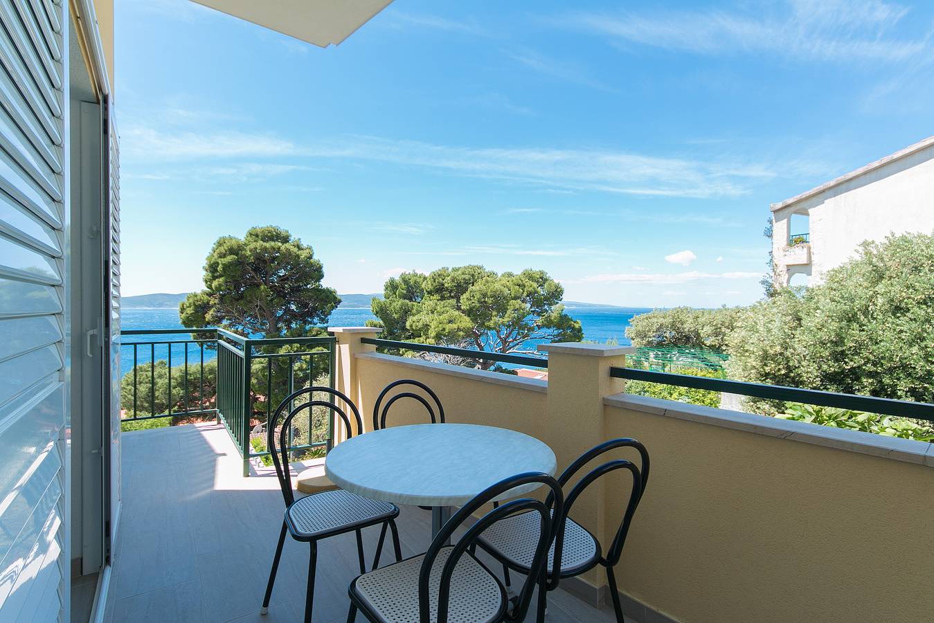 Ganze Wohnung, 2-Zimmer-Ferienwohnung mit Balkon und Meerblick Brela, Makarska A-2717-c in Brela, Makarska Riviera