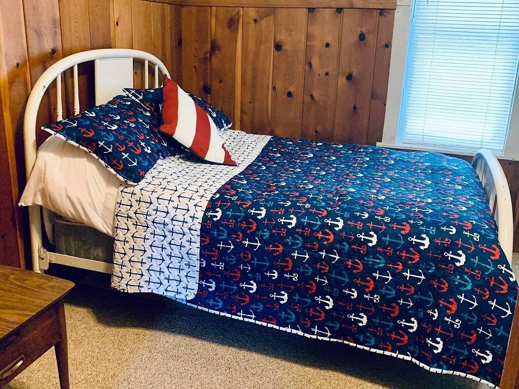 5br 1 Ba Cottage im Herzen von St. Ignace in St. Ignace, Mackinac County