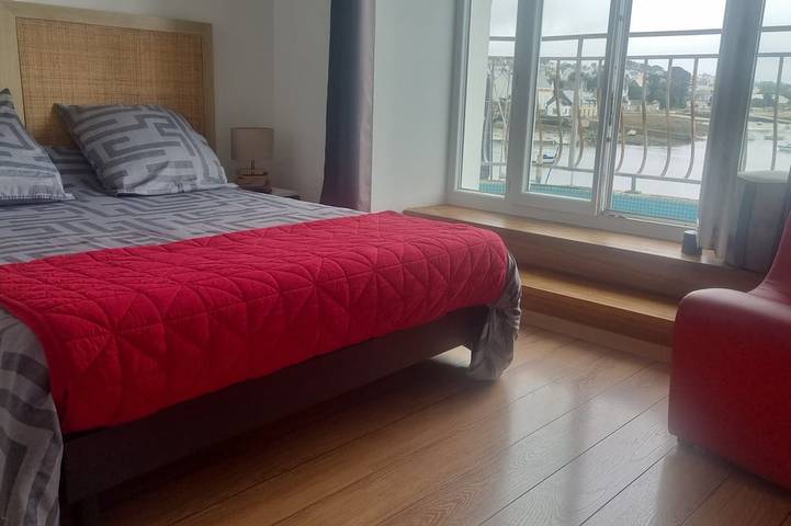 Gîte pour 3 personnes, avec balcon à Audierne - 2