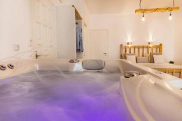 Maison d’hôte pour 2 personnes, avec balcon et jacuzzi dans Naxos