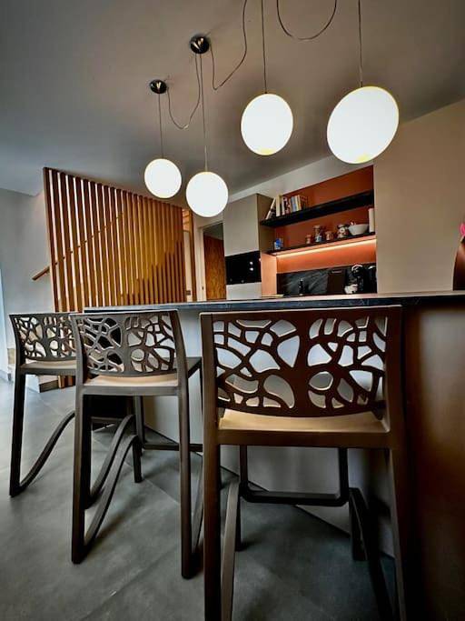 Casa vacanza per 6 persone, con giardino e panorama nonché vista lago e sauna, adatto a famiglie con bambini a Cavaion Veronese