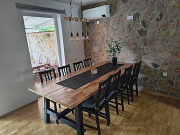 Ferienpark für 5 Personen, mit Garten und Pool sowie Sauna und Ausblick, kinderfreundlich in Slowenien