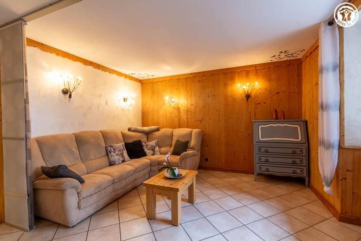 Gîte pour 8 personnes, avec terrasse à Lanslebourg-Mont-Cenis - 3