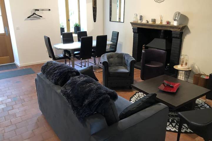 Gîte pour 6 personnes, avec Terrasse et Jardin à Angrie