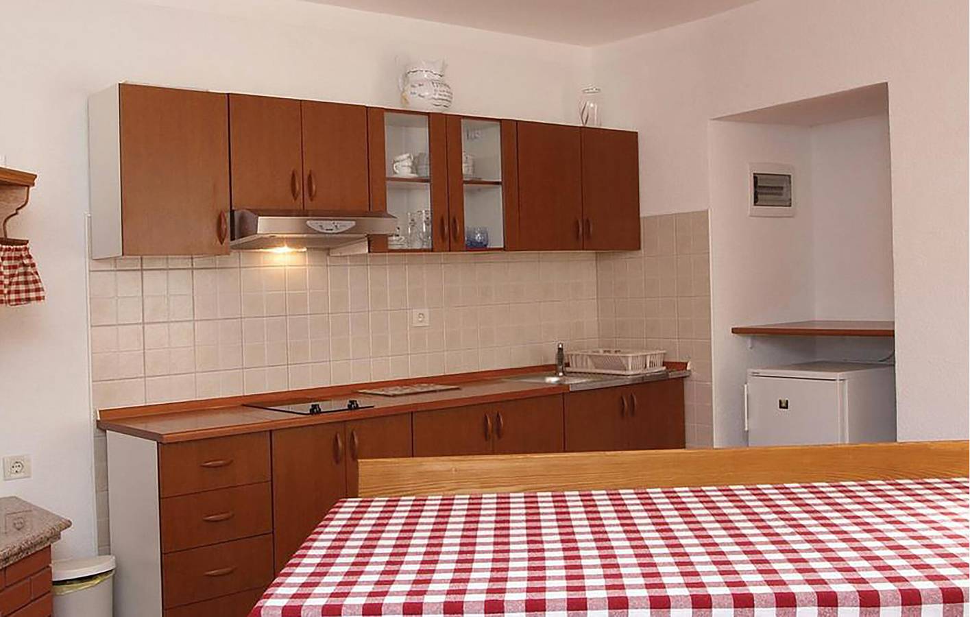 Ganze Ferienwohnung, Gemütliches Apartment mit Meerblick, Terrasse und Parkplatz in Plomin in Plomin, Ostküste Istrien