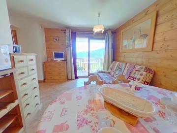 Gîte pour 4 personnes, avec balcon et piscine à Villard-sur-Doron