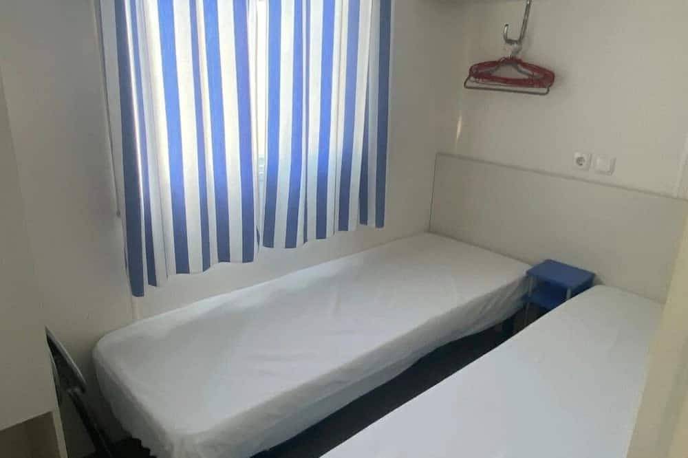 Camping 2 étoiles - Piscine in Villeneuve-lès-Maguelone, Côte d'Améthyste