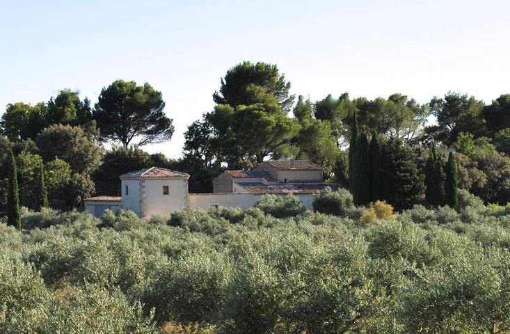 Location de vacances pour 12 personnes, avec vue ainsi que jardin et piscine, animaux acceptés à Vaugines - 2