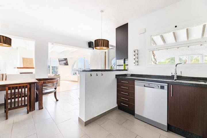 Maison d’hôte pour 4 personnes, avec piscine et vue ainsi que jardin et terrasse à Jávea - 3