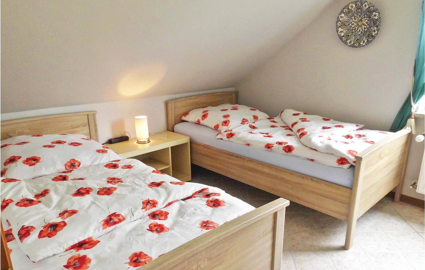 Ganze Ferienwohnung, Gemütliches 2BR Apartment mit Terrasse & Parkplatz 300m vom Osterbruch Zentrum in Osterbruch, Cuxland