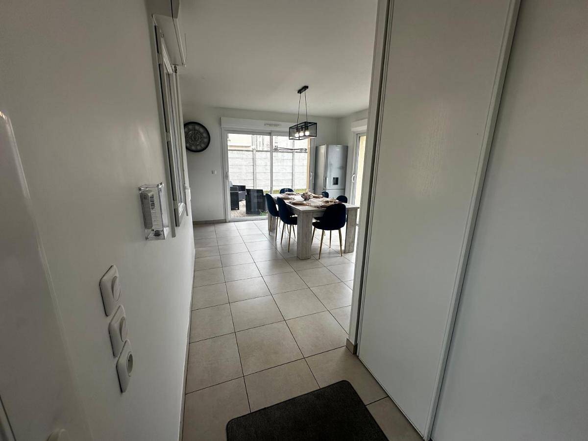 Three-Bedroom House in Sainte-Savine, Aube