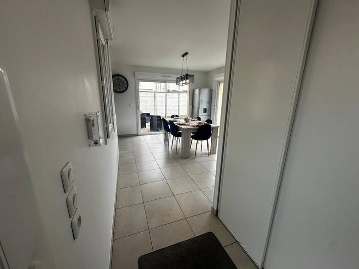 Location de vacances pour 6 personnes, avec vue et jardin à Sainte-Savine - 2