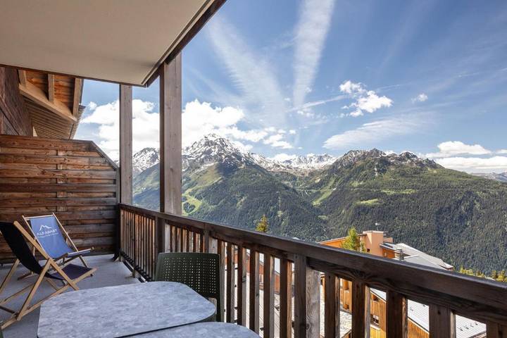 Appart’hôtel pour 5 personnes, avec Balcon ainsi que Piscine et Sauna