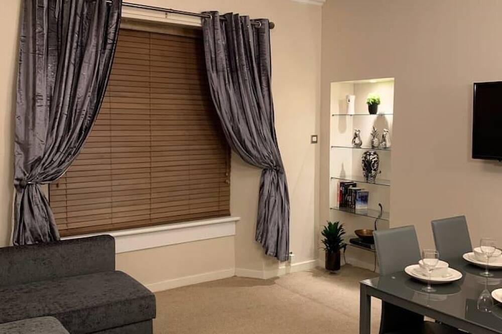 Entire apartment, Dunfermline Gf flat, 5 mins to Train St. & High St in Dunfermline, Fife region