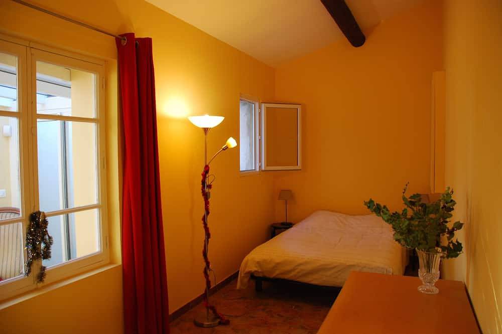 Aussergewöhnliche Förderung Villa 6 Personen, großer umzäunter Garten, schöner privater Pool in Carpentras, Parc naturel régional du Mont-Ventoux