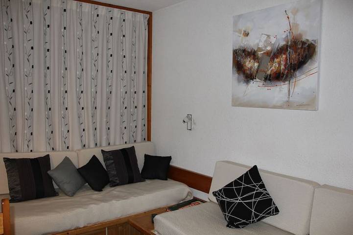 Appartement entier, Studio Arc 1800  10ème étage ,piste aux pieds de l'immeuble. in Arc 1800, Bourg-Saint-Maurice