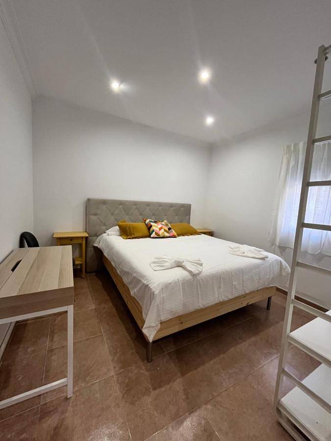 Location de vacances pour 8 personnes, avec balcon à Manises - 2